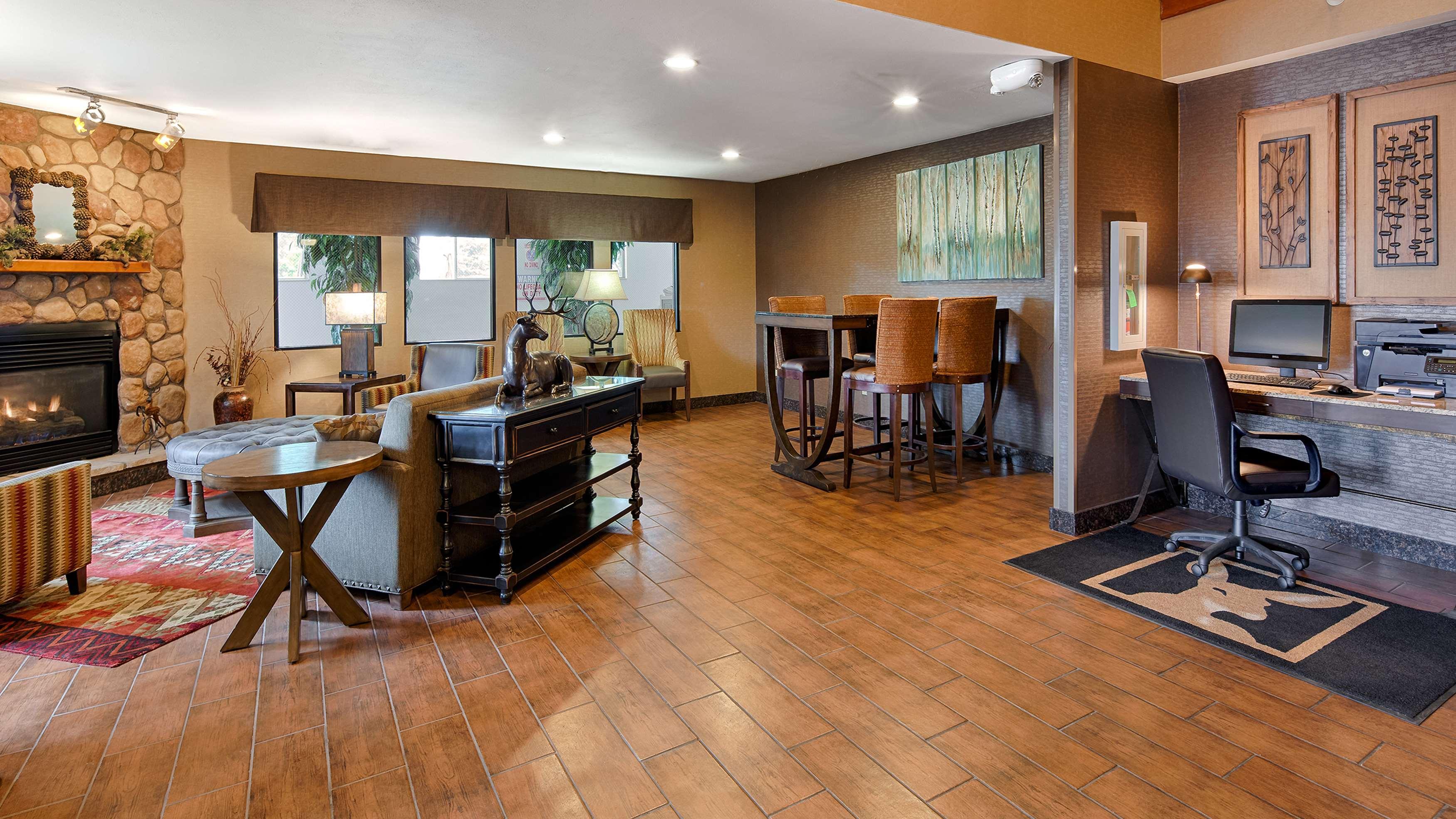 Best Western Plus Deer Park Hotel And Suites Craig Εξωτερικό φωτογραφία